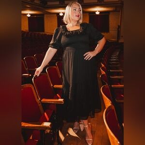 Ivy City Medium Gracie black dress